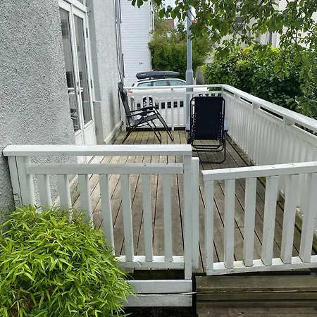 Central, Spacious And Characterful Apartment Stavanger